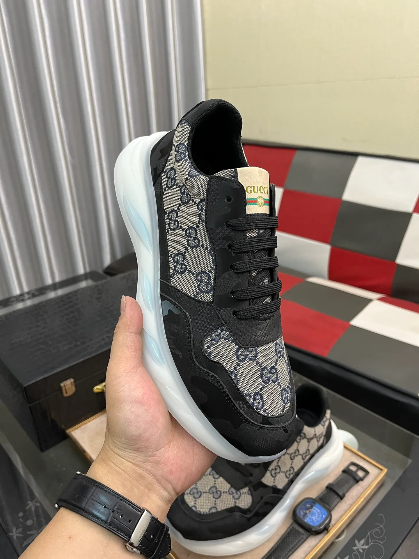 Men's shoes 💰440⌚️⌚️[GUCCI] The latest trendy men's casual shoes, the fabric is made of embossed cowhide imported from Italy, comfortable sheepskin lining + feet, the original outsole is wear-resistant and non-slip, high-level version, size: 38-442️⃣Colors available